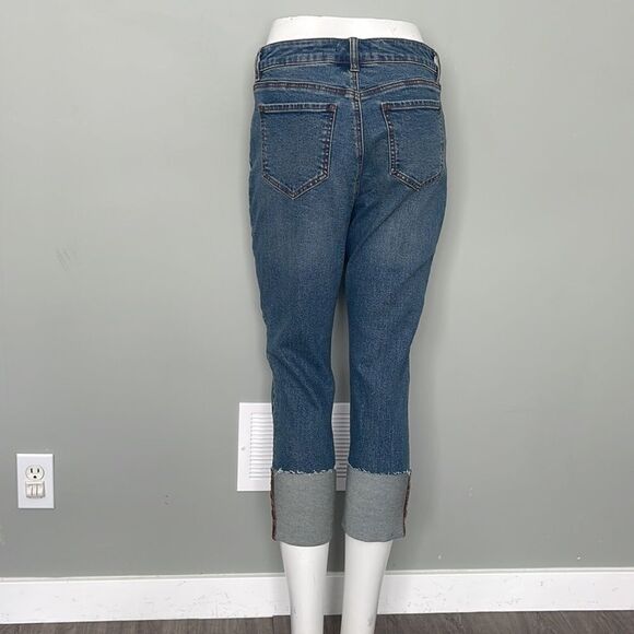 Suitable for Work Jeans Capris - Picture 2 of 3